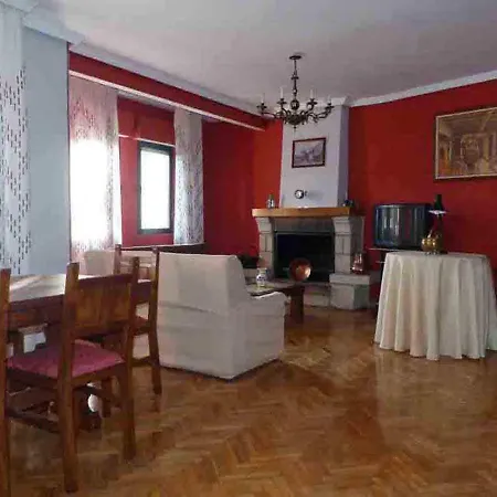 Camino Viejo شقة